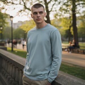 BANANA REPUBLIC Long Sleeve T Shirt. Size Large (fitted)